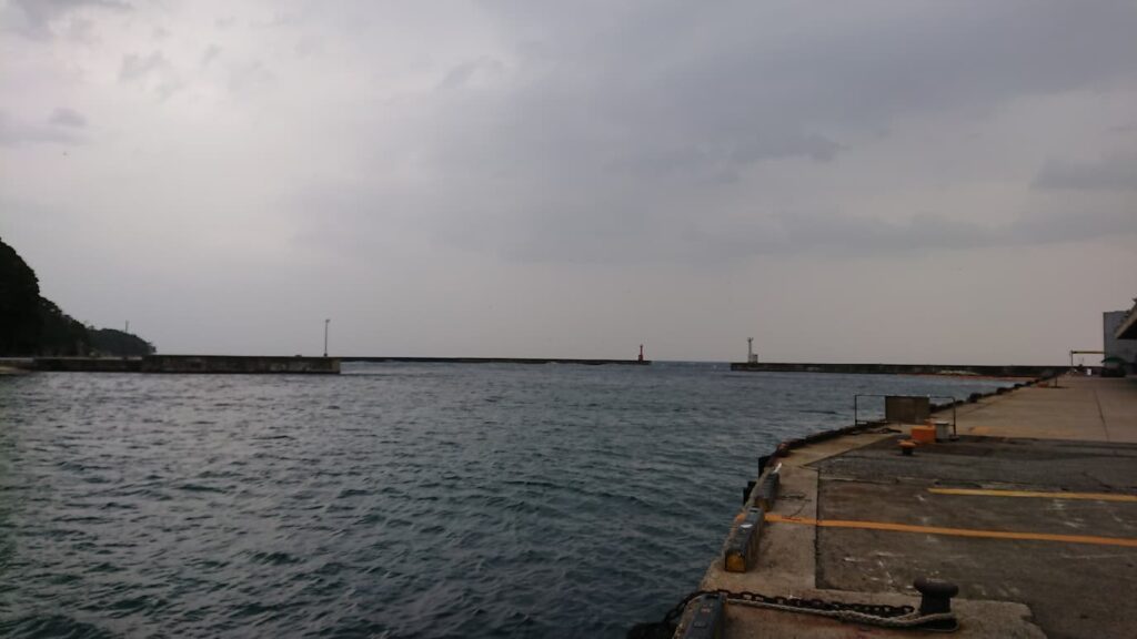 2022年3月5日「今日の能登小木港は強風で釣りが難しい」